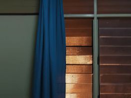 Coperma cortina azul de habitación